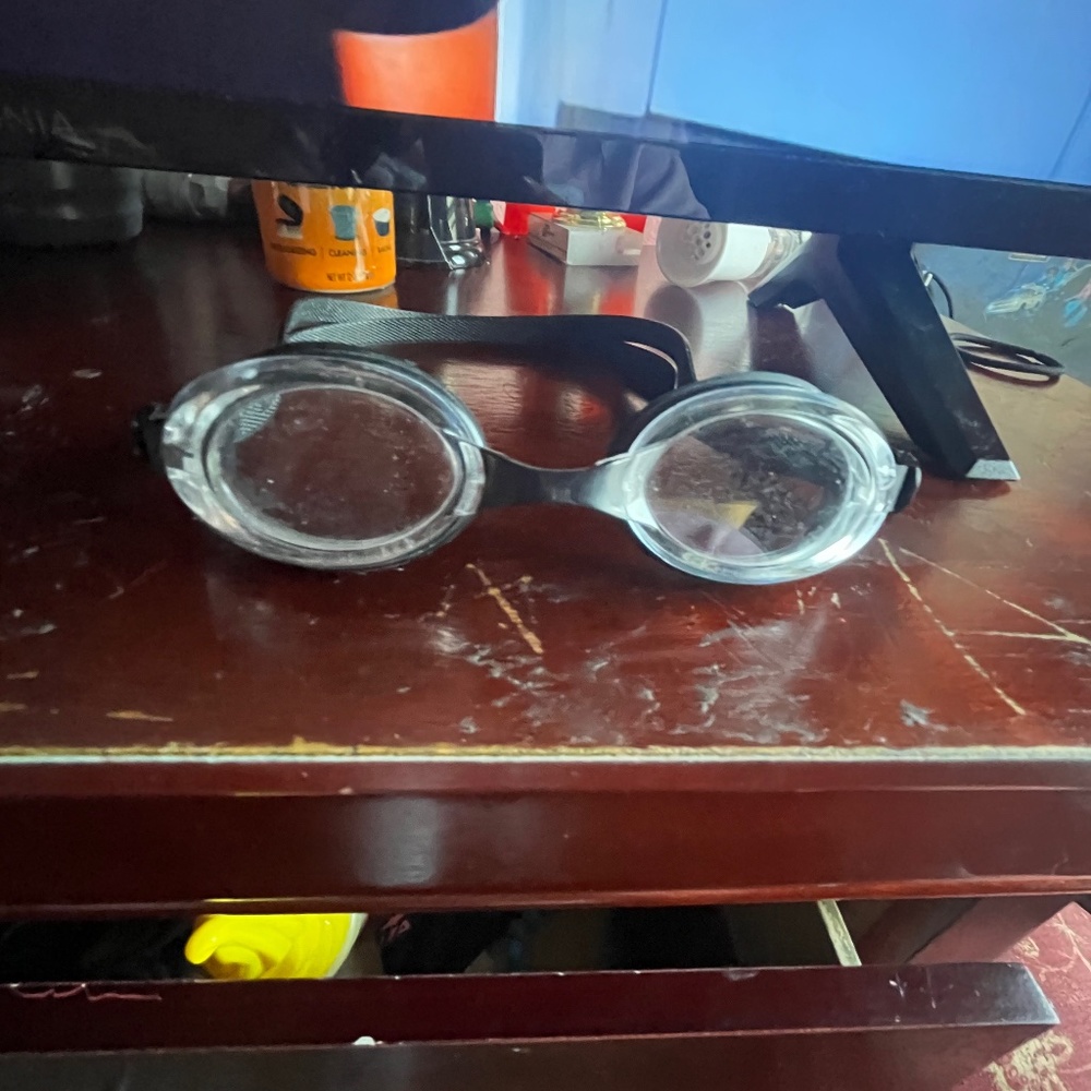 Black bass, clear screen goggles